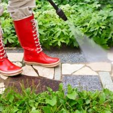 Why To Stay Away From DIY Pressure Washing